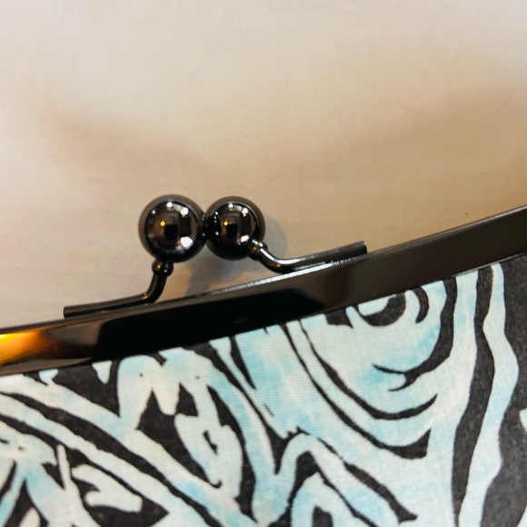 Talbots Brown Turquoise  and White elegant Shoulder Bag NWOT - Picture 3 of 8